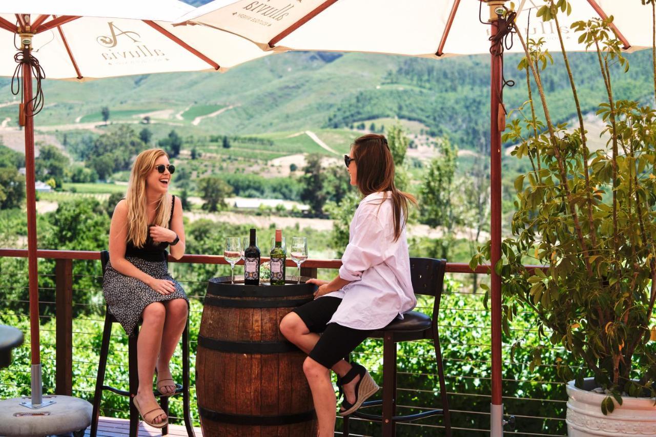 Alluvia Boutique Winery & Luxury Accommodation Stellenbosch Kültér fotó Wine tasting at a winery in Marlborough, New Zealand