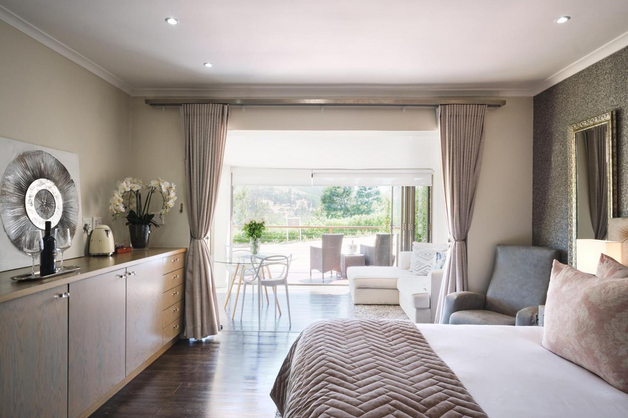 Alluvia Boutique Winery & Luxury Accommodation Stellenbosch Szoba fotó A room at the Cape Grace