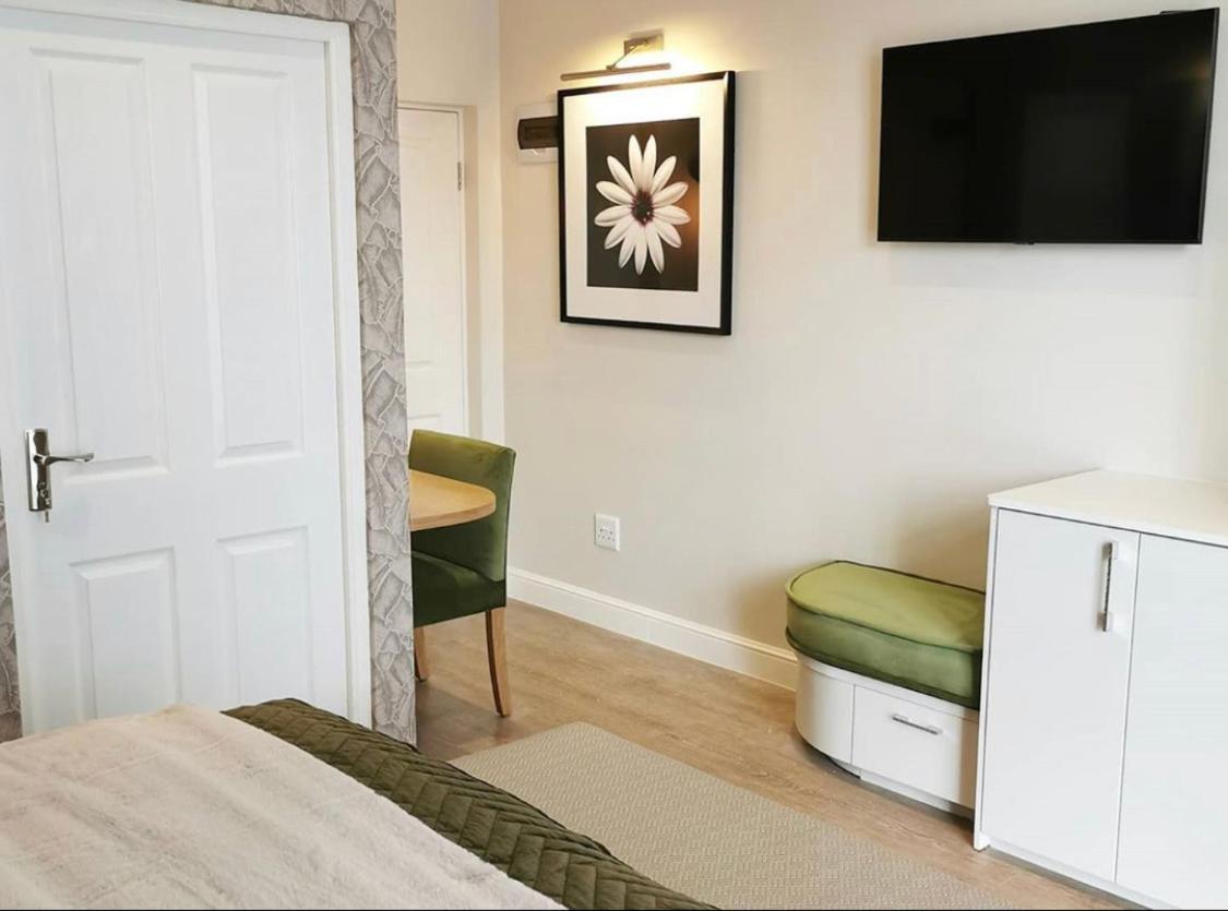 Alluvia Boutique Winery & Luxury Accommodation Stellenbosch Szoba fotó A room at the hotel