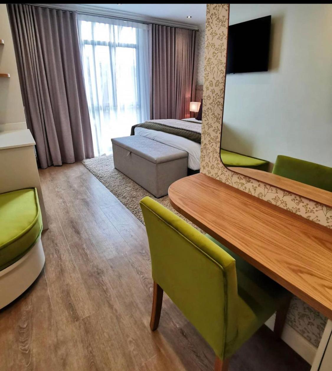 Alluvia Boutique Winery & Luxury Accommodation Stellenbosch Szoba fotó A room at the hotel